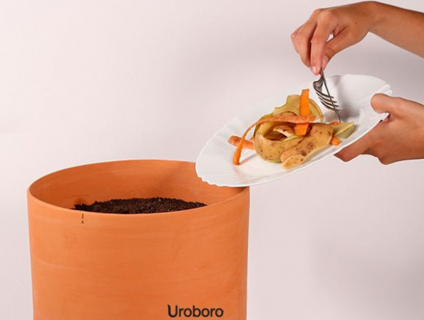 Био-компостер Urobor «питается» вашим мусором